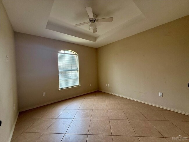 Building Photo - 2317 Llano Molano Ln