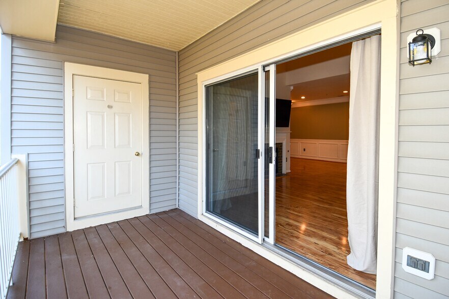 Building Photo - 11322 Westbrook Mill Ln