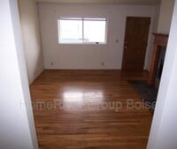 Building Photo - 212 E Morrison St