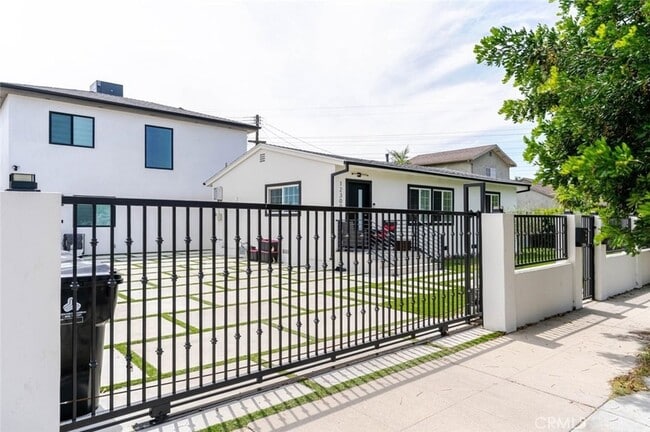 Building Photo - 12300 Stagg St