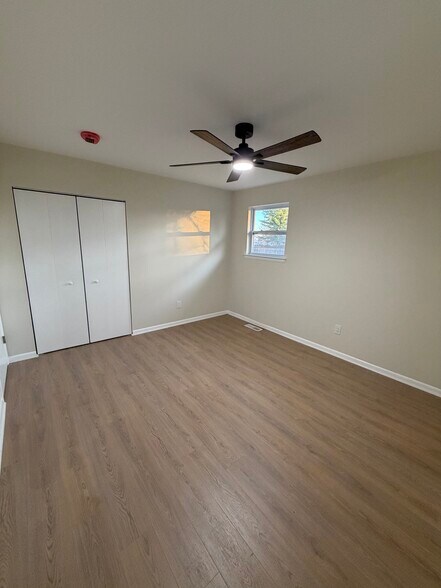 Building Photo - 10001 Paxton Rd