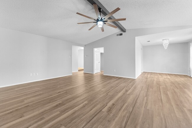 Building Photo - 5309 Lansingford Trail