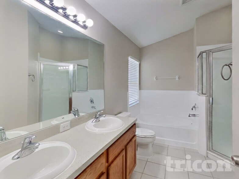 Building Photo - 6944 Crown Lake Dr