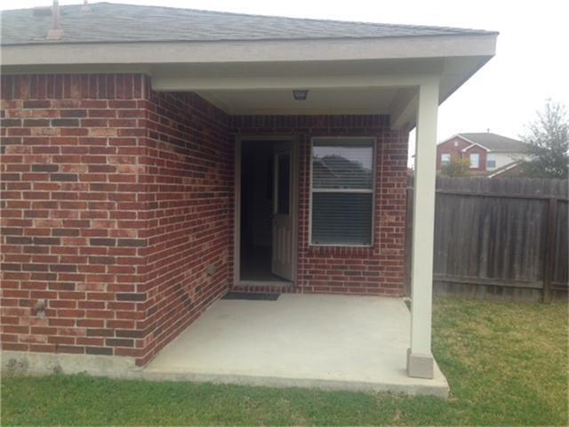 Building Photo - 18303 Barkers Green Way