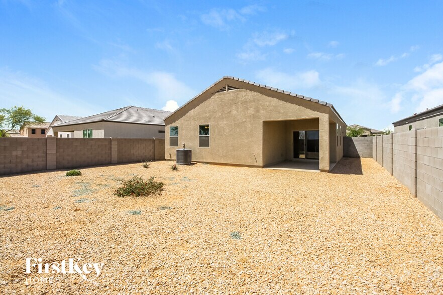 Building Photo - 11427 E Wallflower Ln