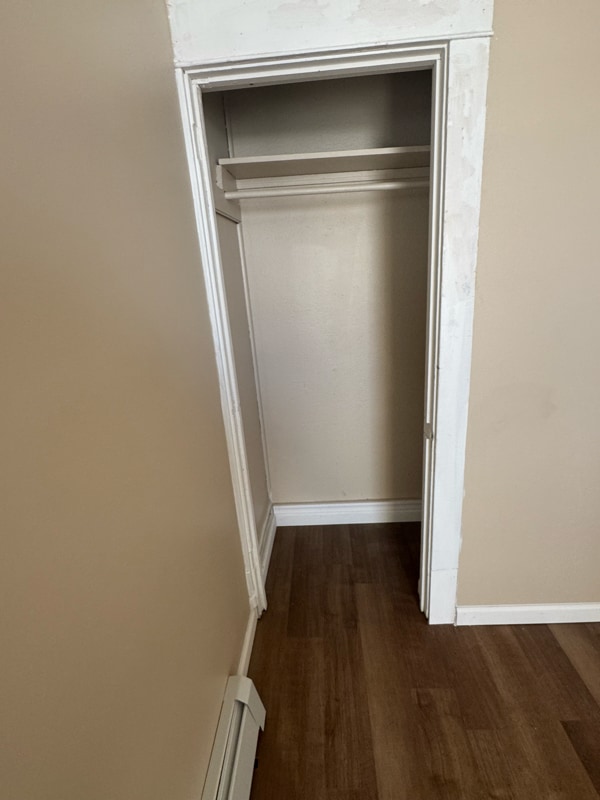 Building Photo - 517 Genet St