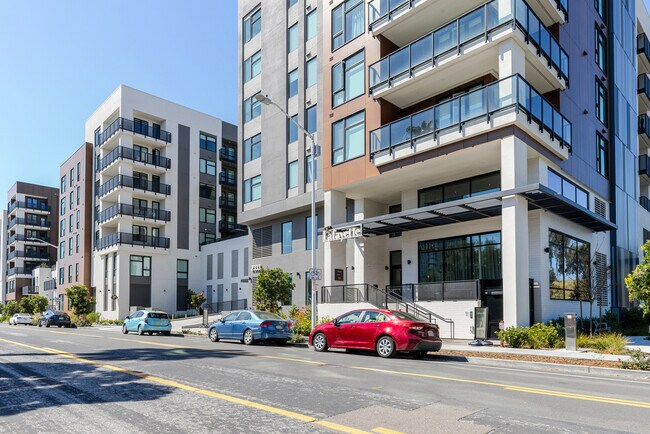 Building Photo - 2333 Calle Del Mundo
