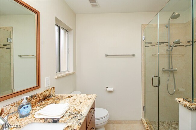 Building Photo - 7794 Esmeralda Way