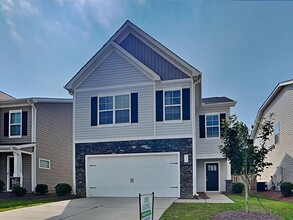 Building Photo - 264 Bent Holly Dr