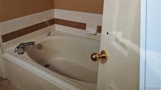 Building Photo - 18566 E Greenwood Pl