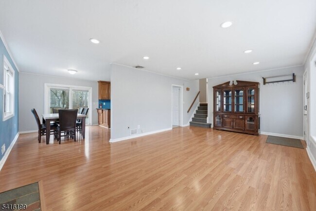 Building Photo - 30 Arden Rd