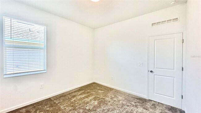 Building Photo - 683 Daring Dr