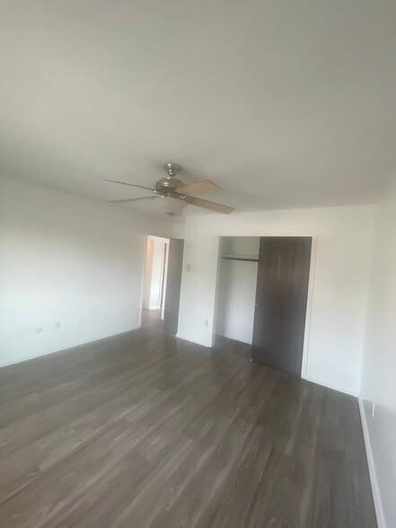 Building Photo - 5400 Imperial Ct
