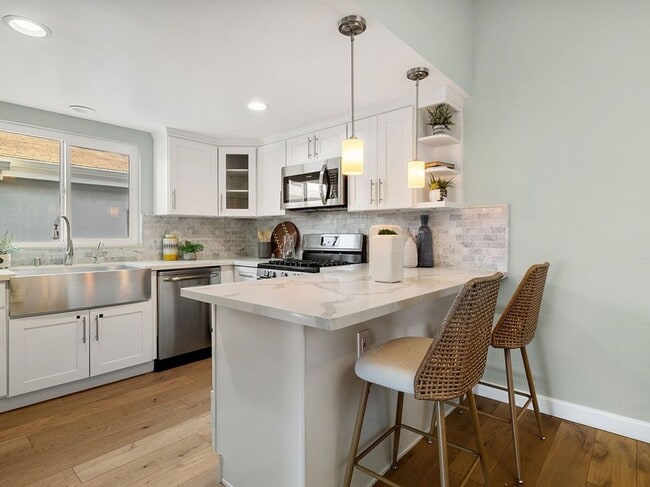 Building Photo - 1141 Stanford Ave