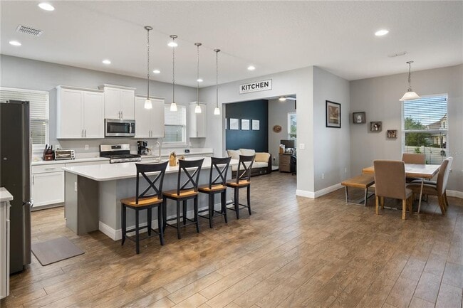 Building Photo - 15713 Sweet Limetta Dr