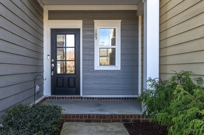 Building Photo - 105 Dursley Ln