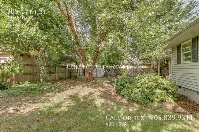 Building Photo - 305 17th St