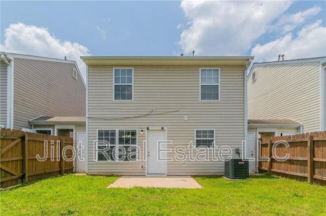 Building Photo - 256 Turnstone Rd