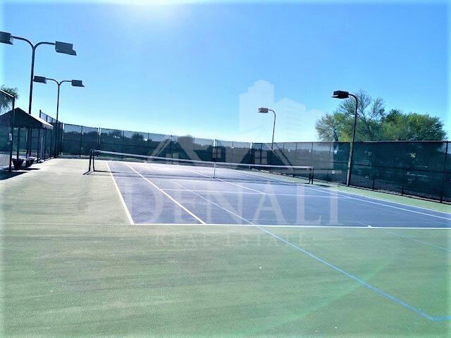 Building Photo - 925 E Canyon Rock Rd