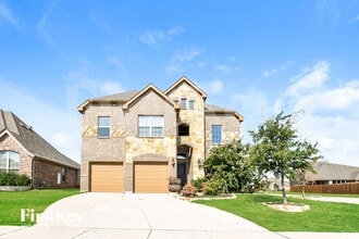 Building Photo - 293 Arbury Dr