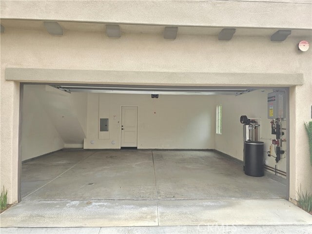 Building Photo - 879 Iris Way