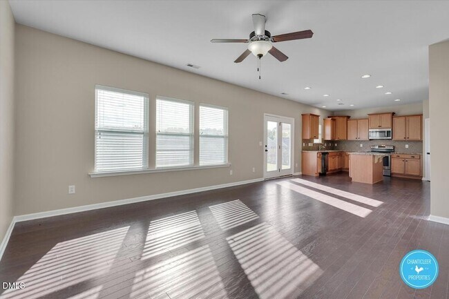 Building Photo - 831 Ember Dr