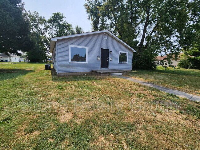 Primary Photo - 2117 Cleveland Ave
