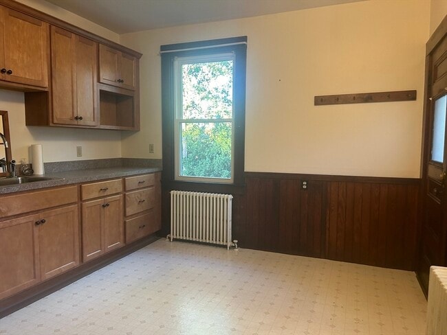 Building Photo - 30 Goldsmith St