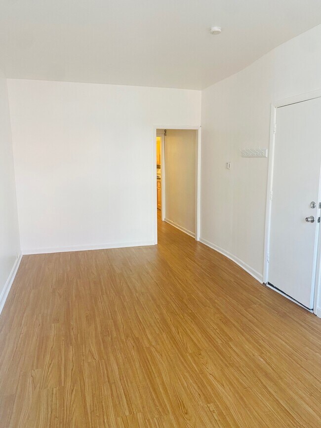 Building Photo - 3118 Belgrade St