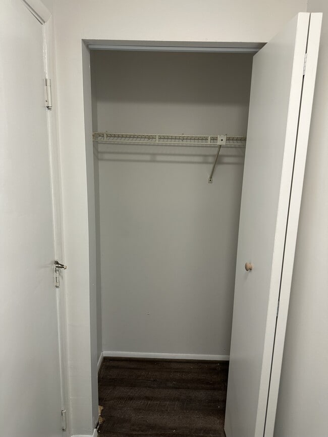 Building Photo - 3164 Central Ave