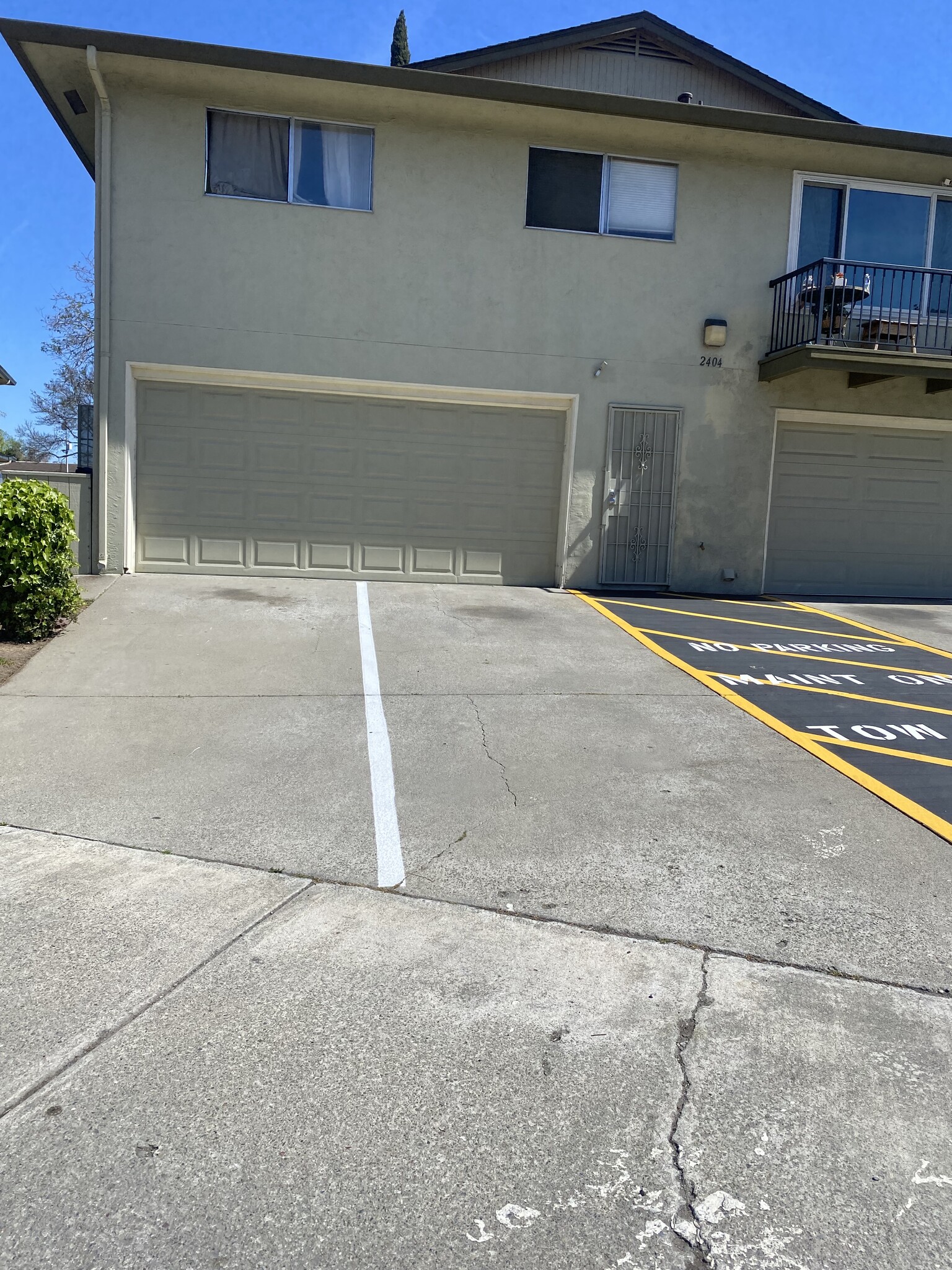 Building Photo - 2404 Peppertree Ct