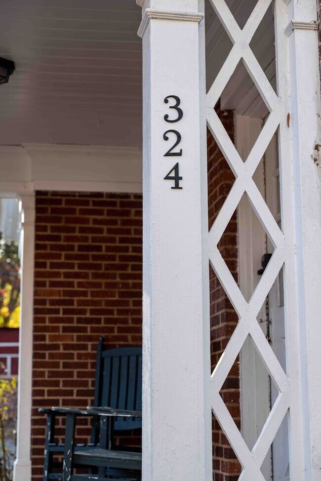 Building Photo - 324 Stockton St