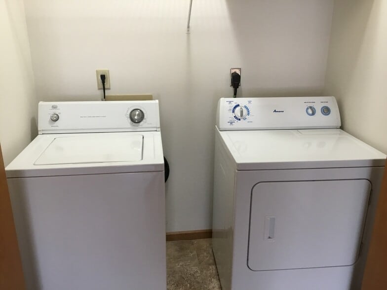 Interior Photo - Edgewood