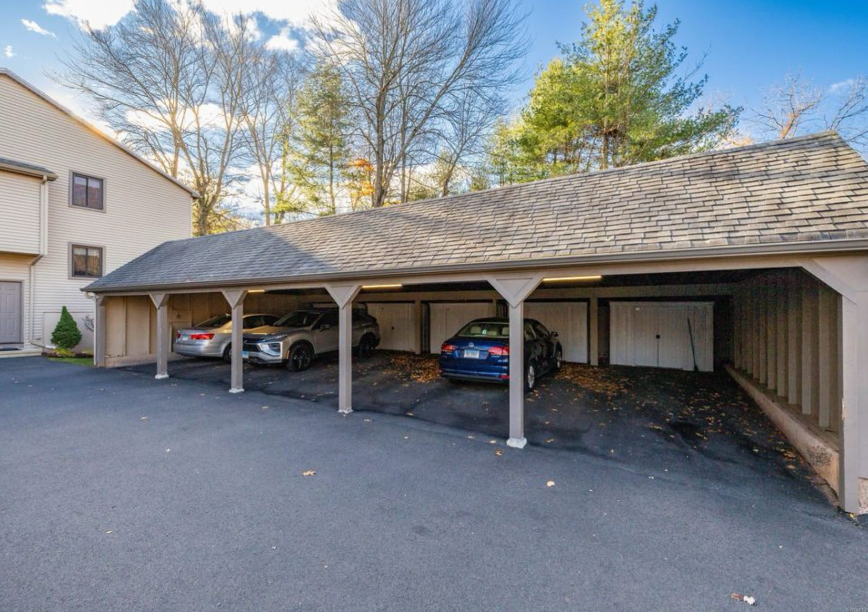 Building Photo - 47 Conestoga Way