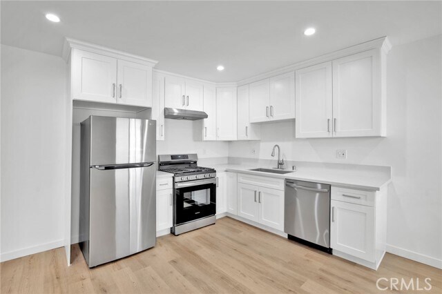 Building Photo - 13018 Valleyheart Dr