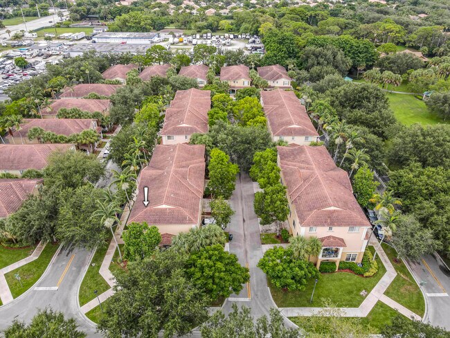 Building Photo - 1403 W Wickham Cir