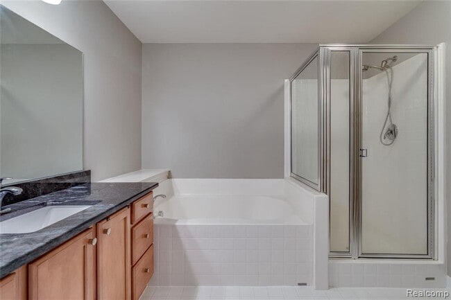 Building Photo - 28515 Carlton Way Dr