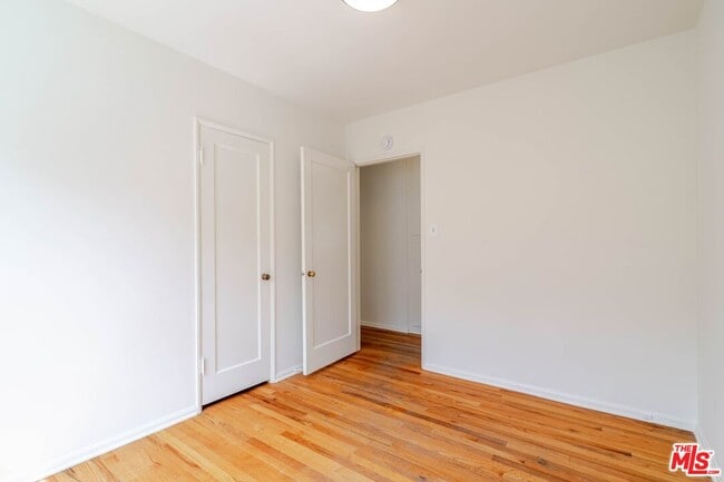 Building Photo - 4950 Newcastle Ave