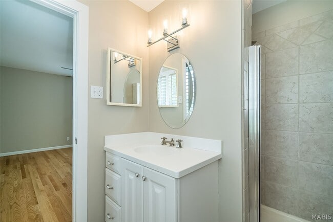 Building Photo - 1120 S Mason Rd