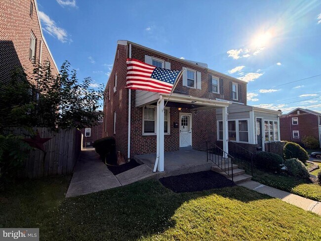 Building Photo - 1720 Beech St