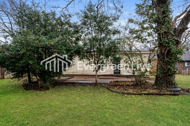 Building Photo - 3519 Naylor Dr