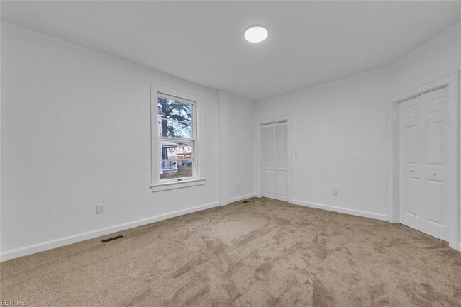 Building Photo - 416 Maryland Ave