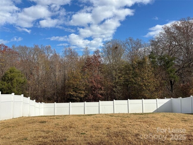 Building Photo - 170 Fairfield Dr