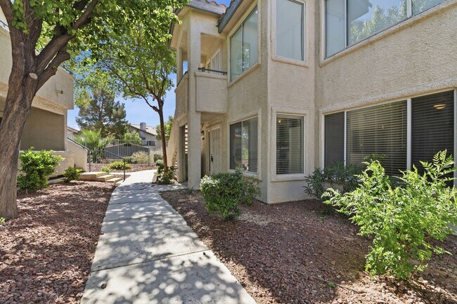 Building Photo - 3074 Tarpon