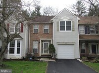 Building Photo - 525 Southampton Ln