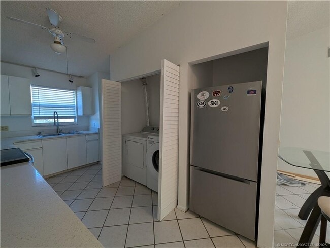 Building Photo - 8291 SE Croft Cir
