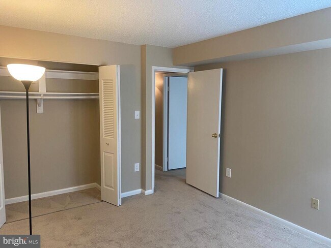 Building Photo - 11723 Karbon Hill Ct