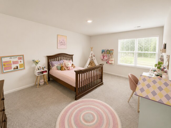 Building Photo - Welcome to 121 Roofcroft Lane – Spacious Living with Modern Style!
