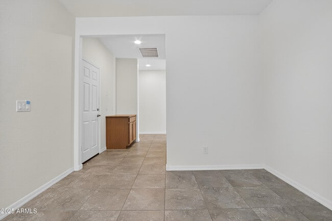 Building Photo - 17763 W Granite View Dr