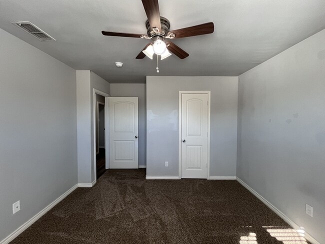 Building Photo - 3422 Itasca St